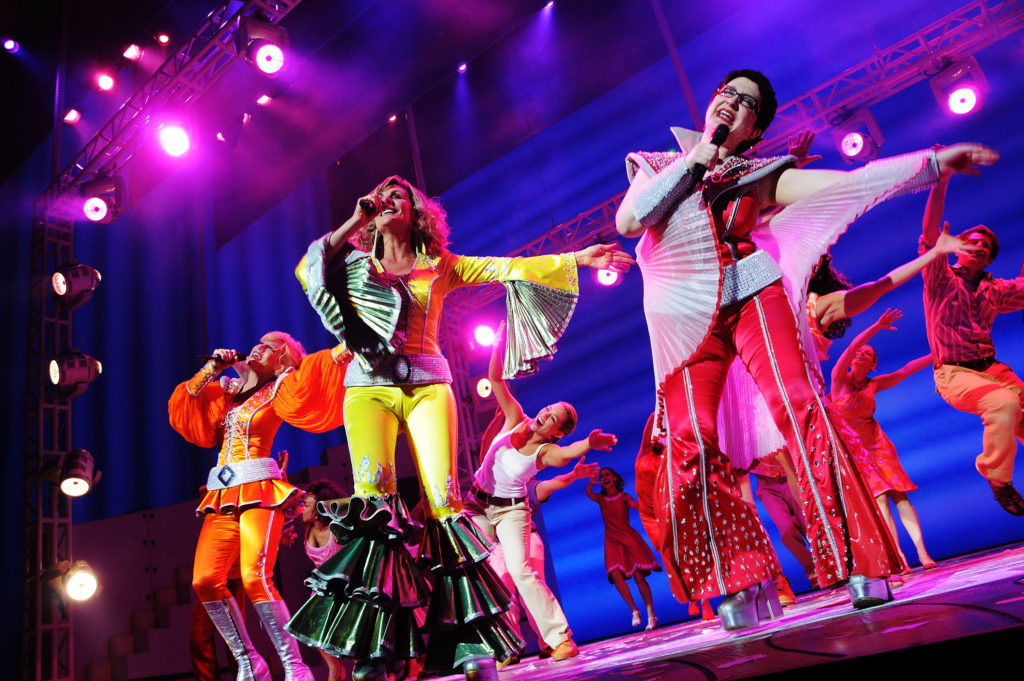 "Mamma Mia!" Celebrates It's 5,000th Performance On Broadway - Arrivals & Curtain Call