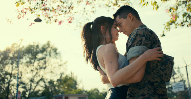 Sofia Carson as Cassie, Nicholas Galitzine as Luke in Purple Hearts