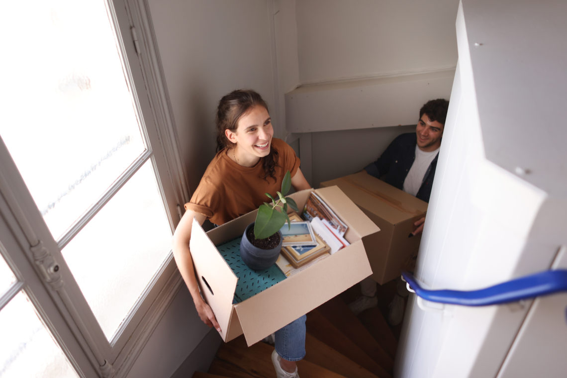 Move of a young couple