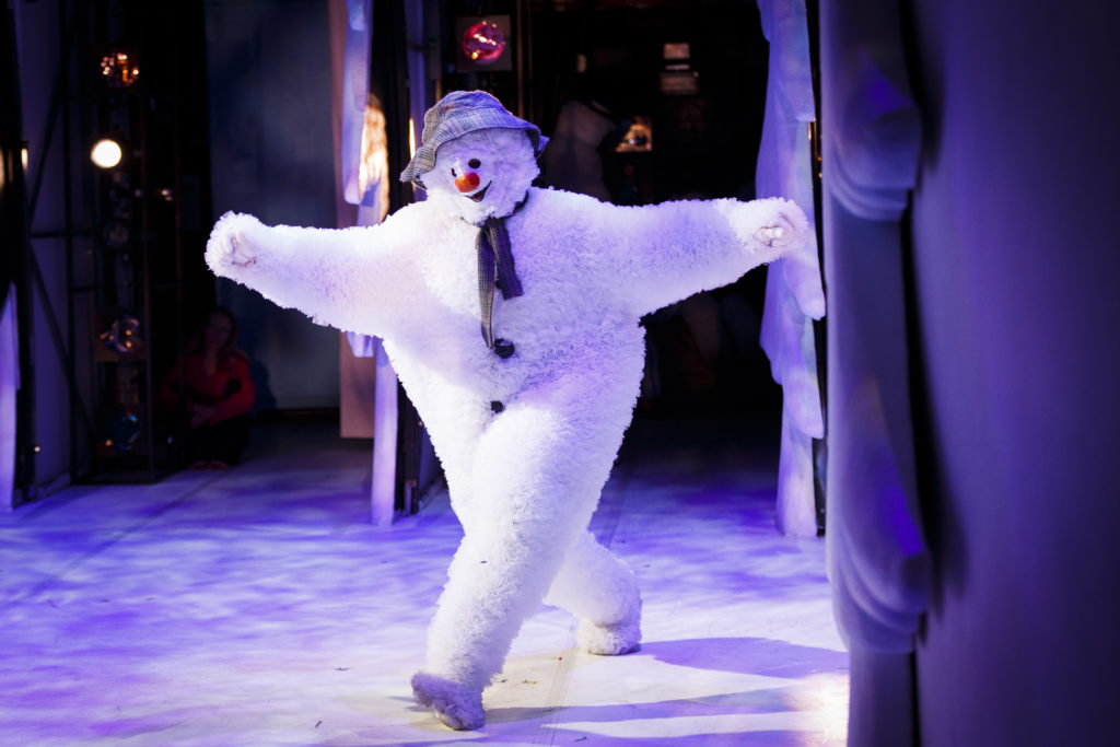 'The Snowman' - Behind the Scenes At The Peacock Theatre