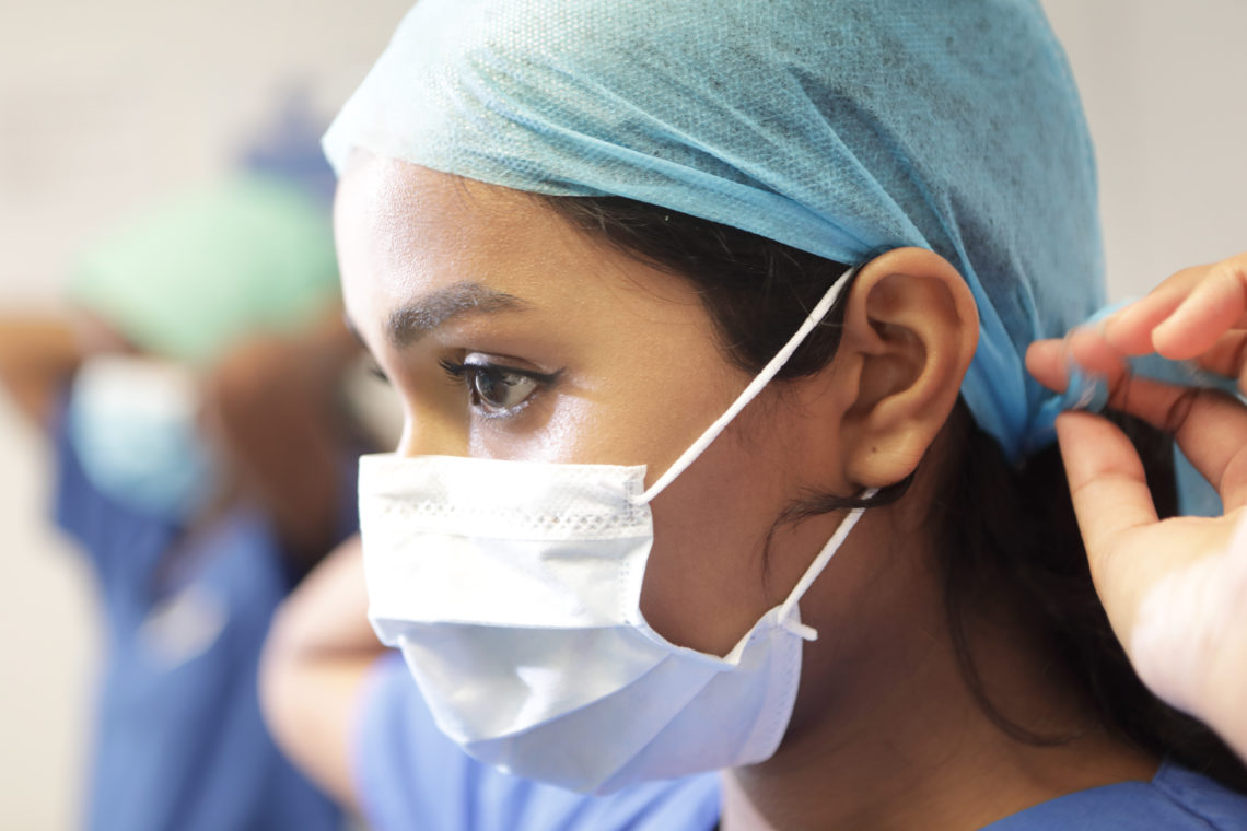 Doctors/dentist preparing to work